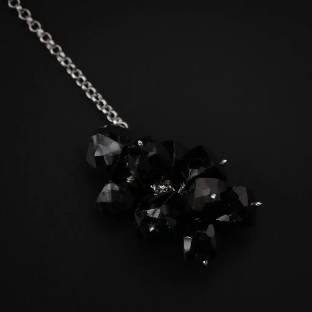 Silver Tie & Wear Necklace With Pearls & Black Onyx : 26632087