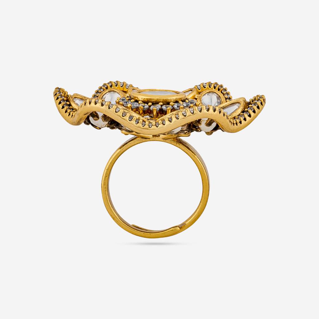 White Victorian - Plated Bridesmaid Kundan Finger Ring - 468005 : 468005