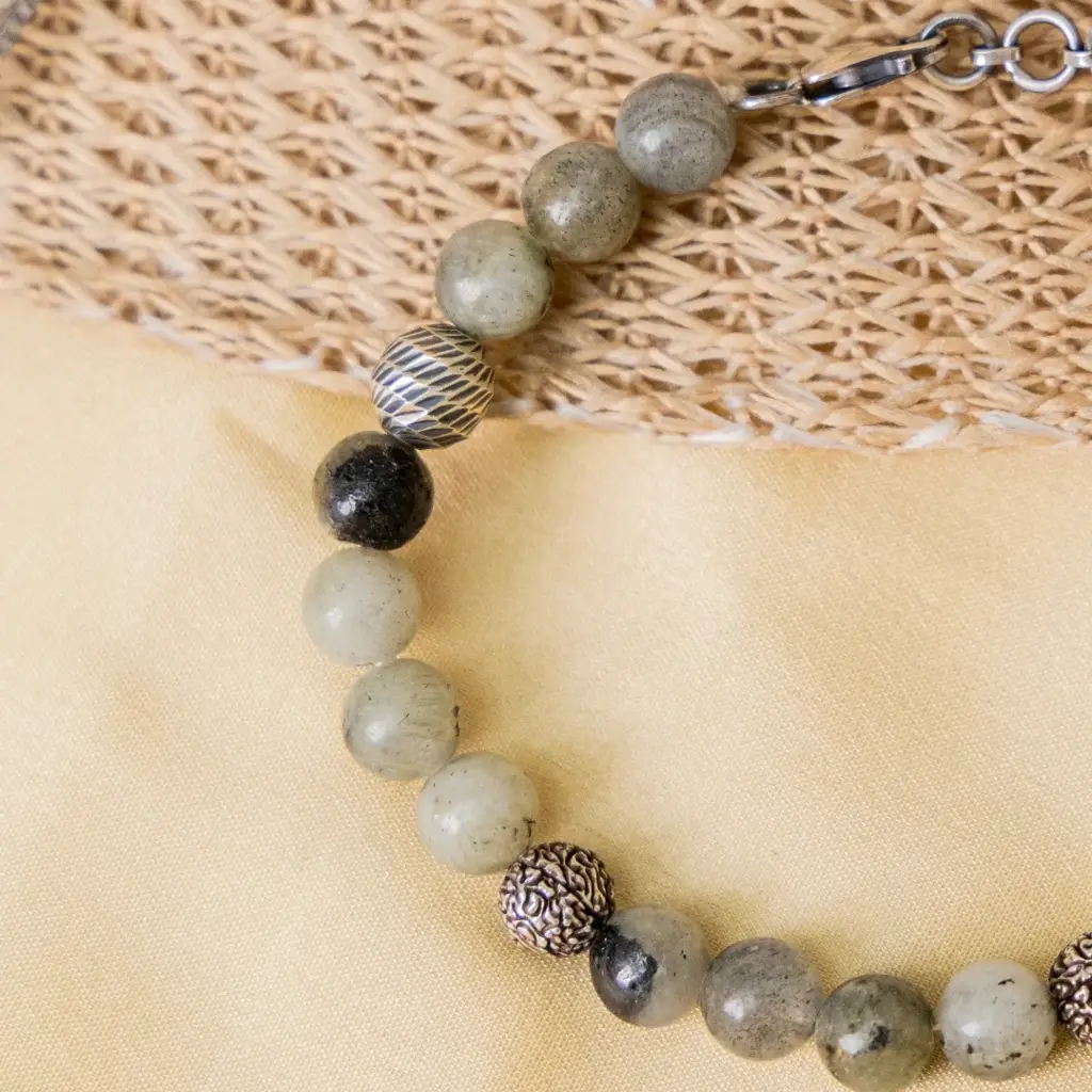 Labrodorite Crystal Silver Bracelet : ZV-BRC-NAT-006