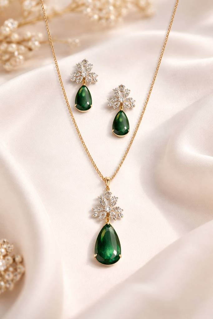 Minimal Gold Green Stone Necklace Set : NEC-799-A8064