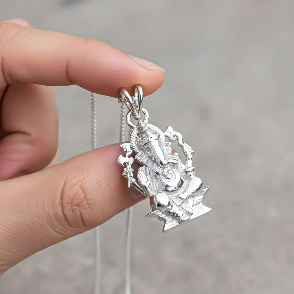 Eternz Certified Jewellery - ZALKARI Silver Lord Ganesh Siting Pendant