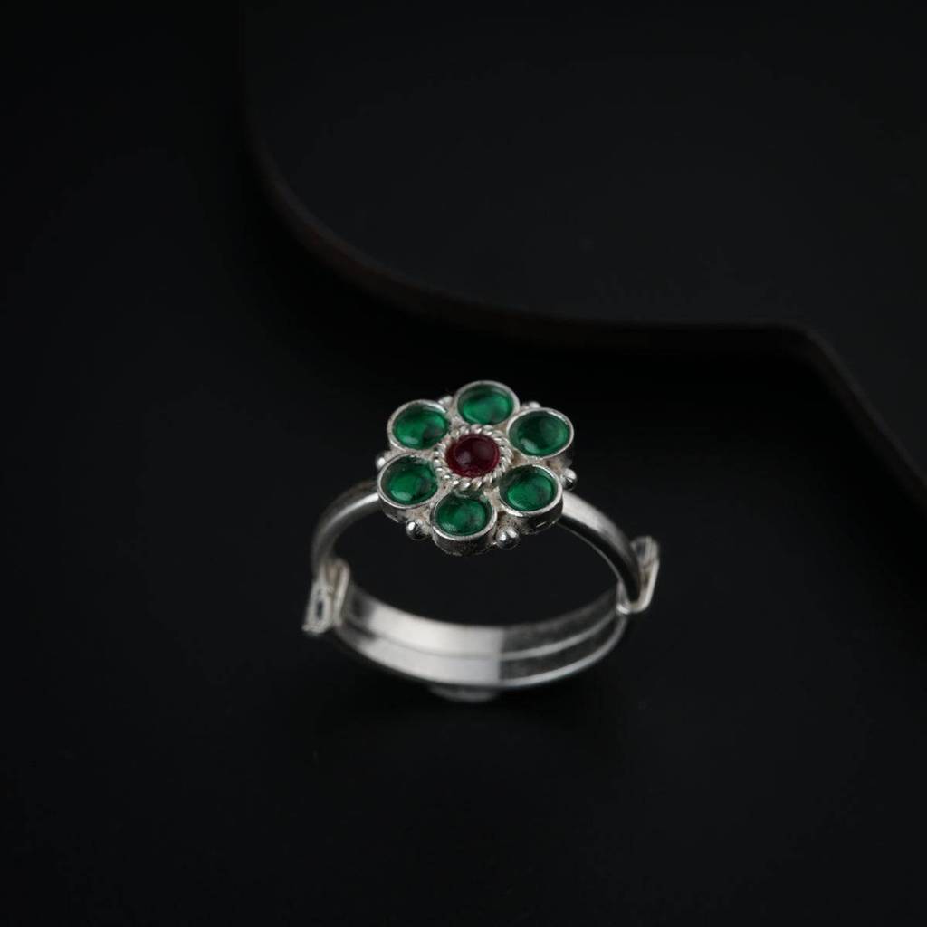 Bageecha Green Flower Ring | 92.5 Silver | Kempu Stones : silve_green_flower_ring_sep24
