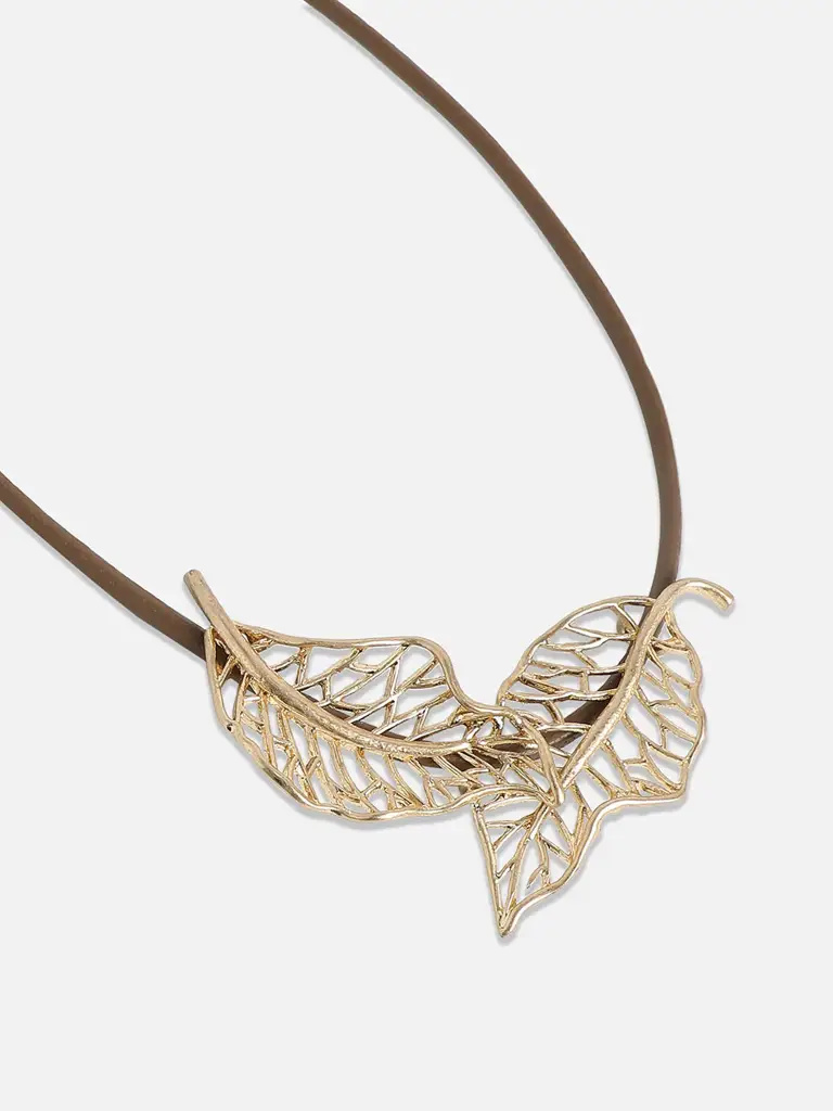 Shakuntala-Women'S Foliage Essence Thread Necklace : SOHINC8636