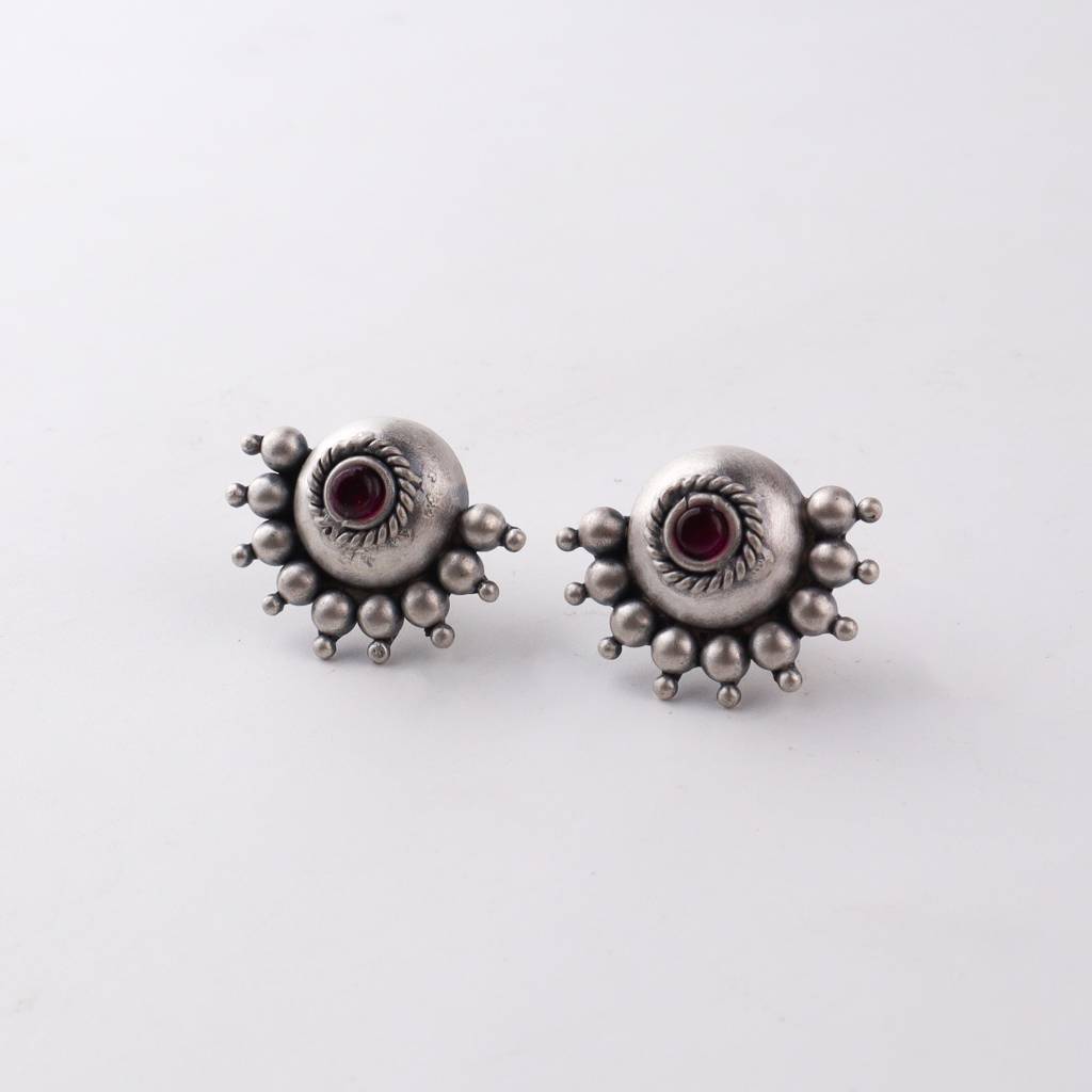 Silver Oxidized Dome Earring With Kempu Stone : Silver_Oxydised_Dome_Earring_with_kempu_stone_29Dec2025