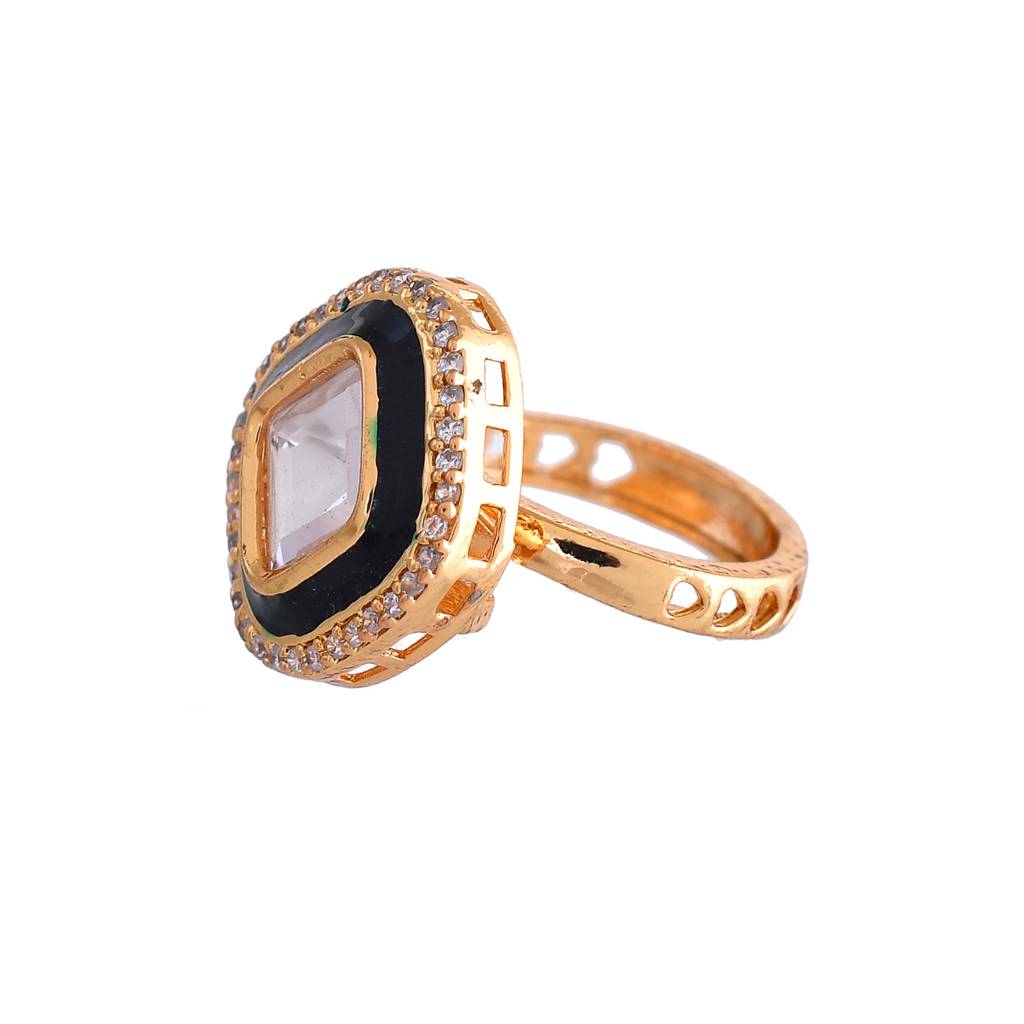 Kundan Elegance Royal Radiance Emerald Ring : 8905124540123