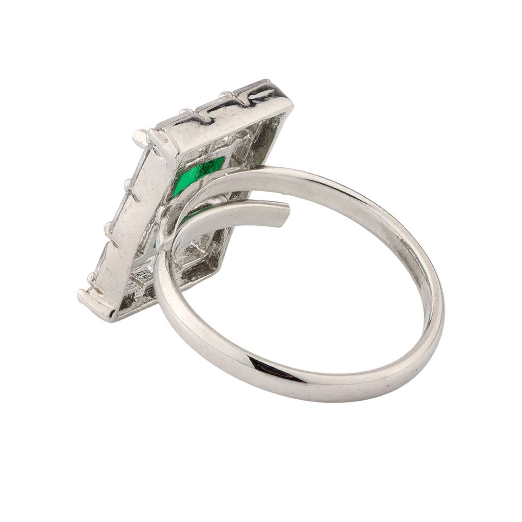 Sparkling Elegance Emerald Frame Statement Ring : 8905124569629