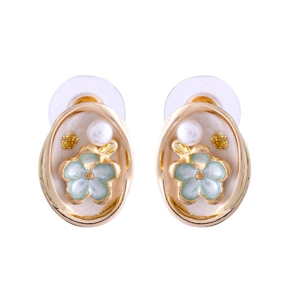 Blossom Daylight Golden Stud Earrings : 8905124551891