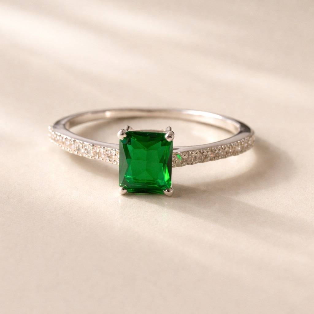Green Stone Silver Ring : CLS-1