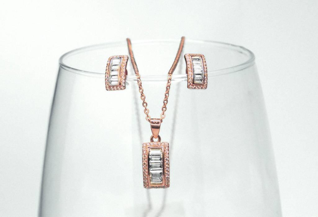 925 Sterling Silver Rose Gold-Plated Baguette Zircon Stud Jewellery Set : SMK-W-SET-012