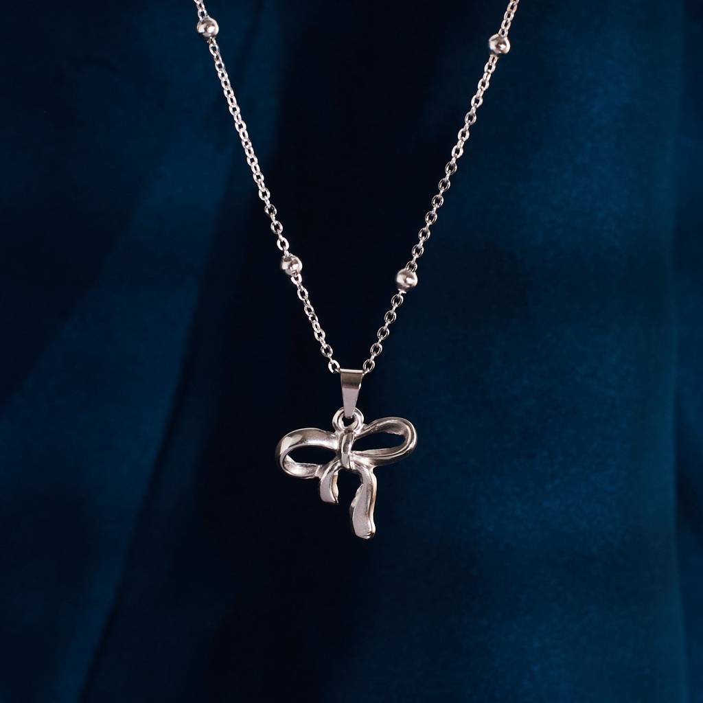 Ribbon Charm Silver Necklace : NS14022-S