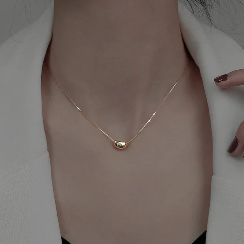 Pretty You Golden Necklace : NS12292