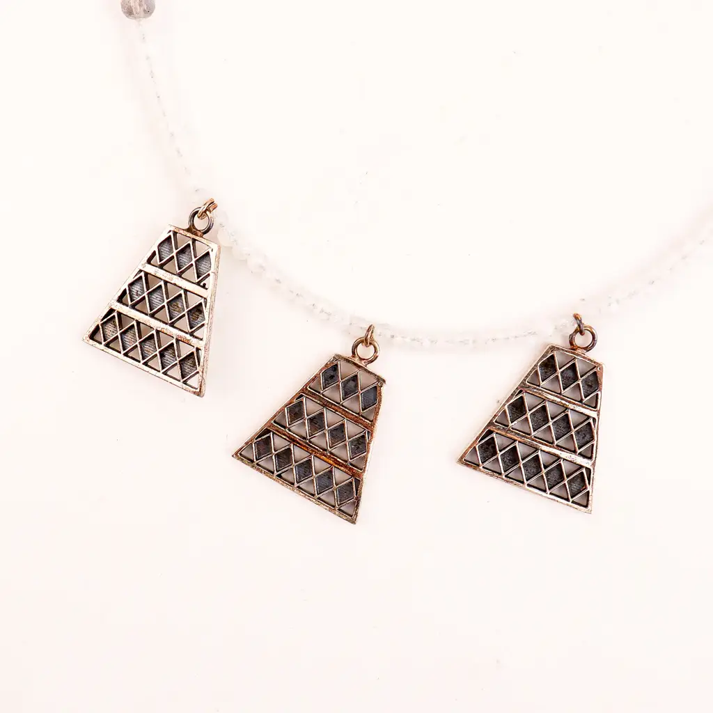 Silver Trapezoid Pendants Necklace With Moonstone : 42127255