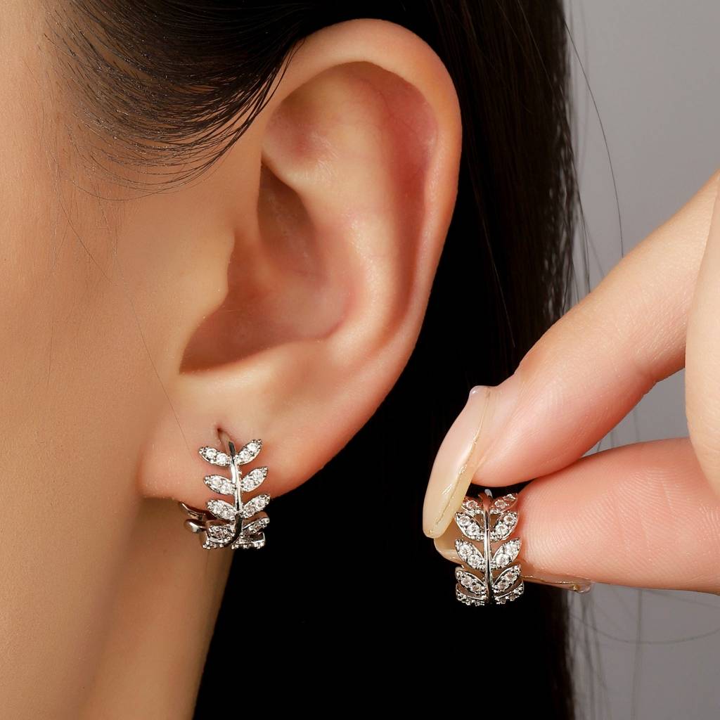 Anwen Floral Crystal Earring : ES13972-S