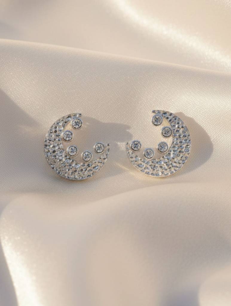 925 Sterling Silver Textured Crescent Moon Moissanite Stud Earrings : SILLUXE003_S