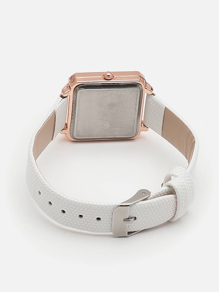 White Analogue Watch : HSWC1057