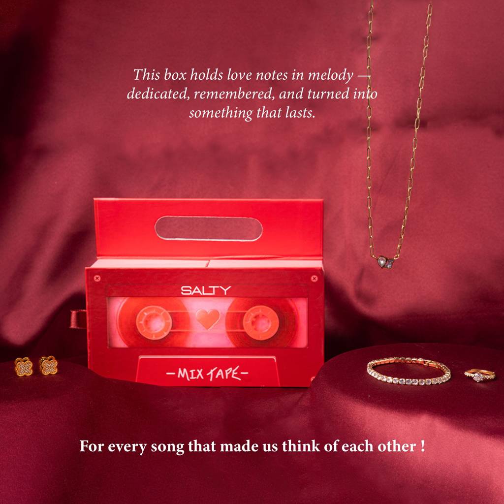 The Love Cassette Gift Box : MIXTAPEBOX-4