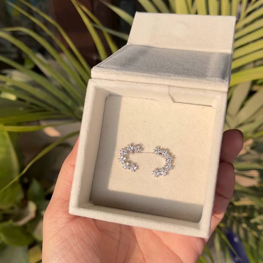 Frosted Blossom Crawler Silver Earrings : ES026-FrostedBlossomCrawlerSilverEarrings