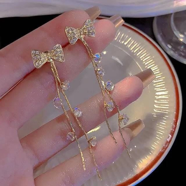 Bow Bliss Duo Necklace And Earrings Combo : NEC-045-G-1