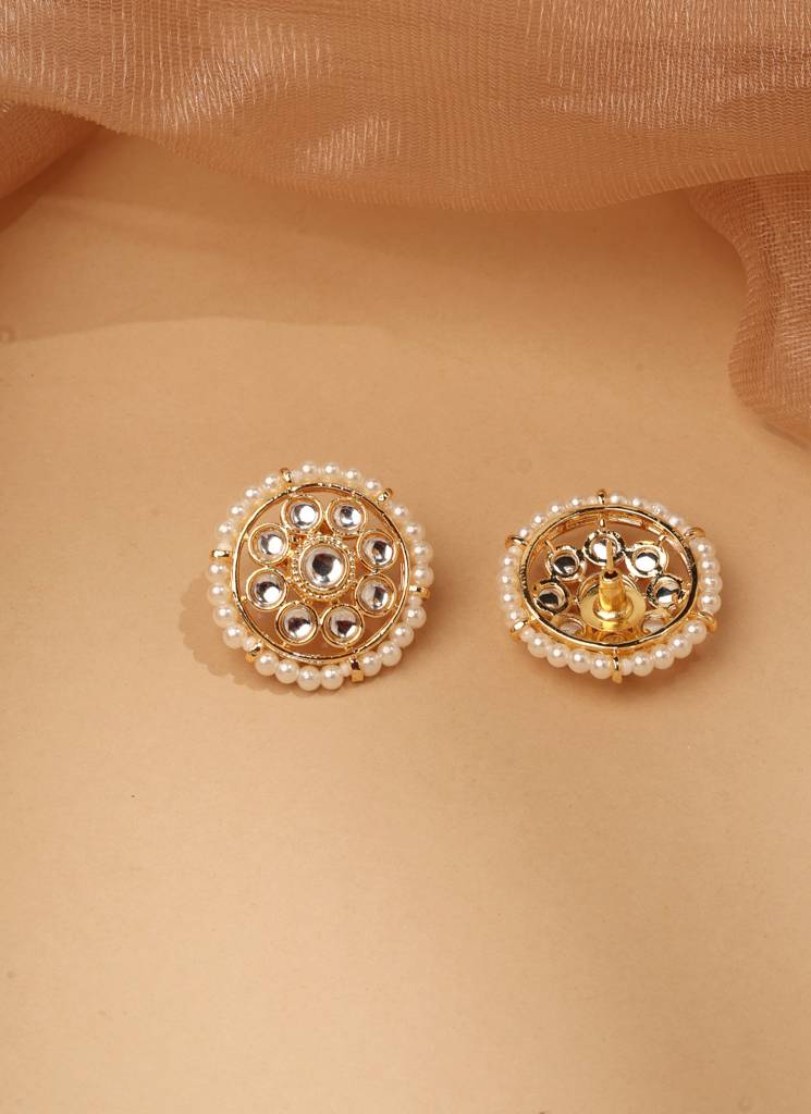 Creative Flower And Round Shape White Kundan Pearl Gold Plated Choker Necklace With Maang Tikka For Women And G : 6NS130_White