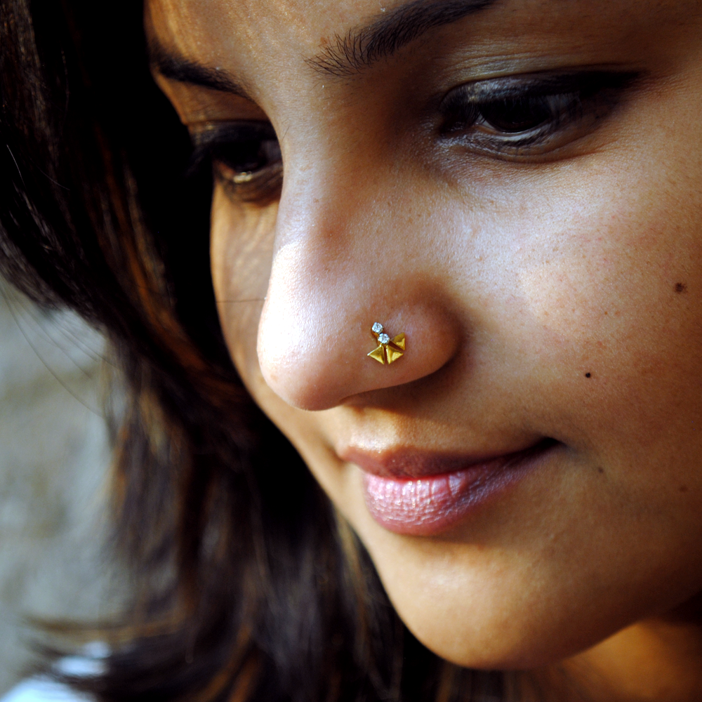 Natural Diamond Warli Nose Pin In 14K Gold C Wire : NP008-14Y-C-S