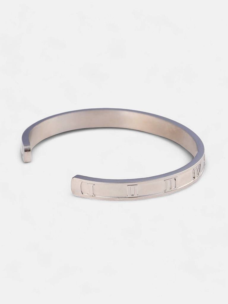 Men'S The Roman Cuff Bracelet - Metallic Silver : FABR1118