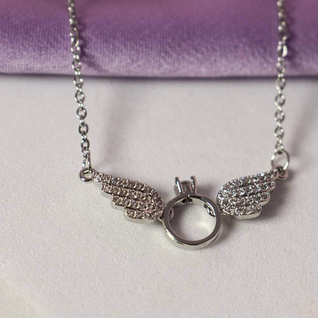 Angel Wings Necklace - Silver : NS10900