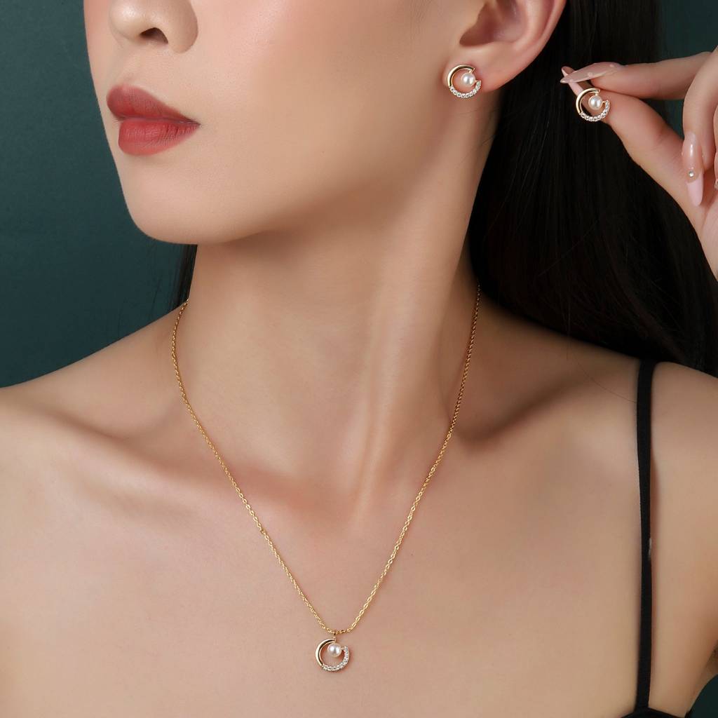Silk Pearl Golden Necklace And Earrings Set : EN24186-G-WHT
