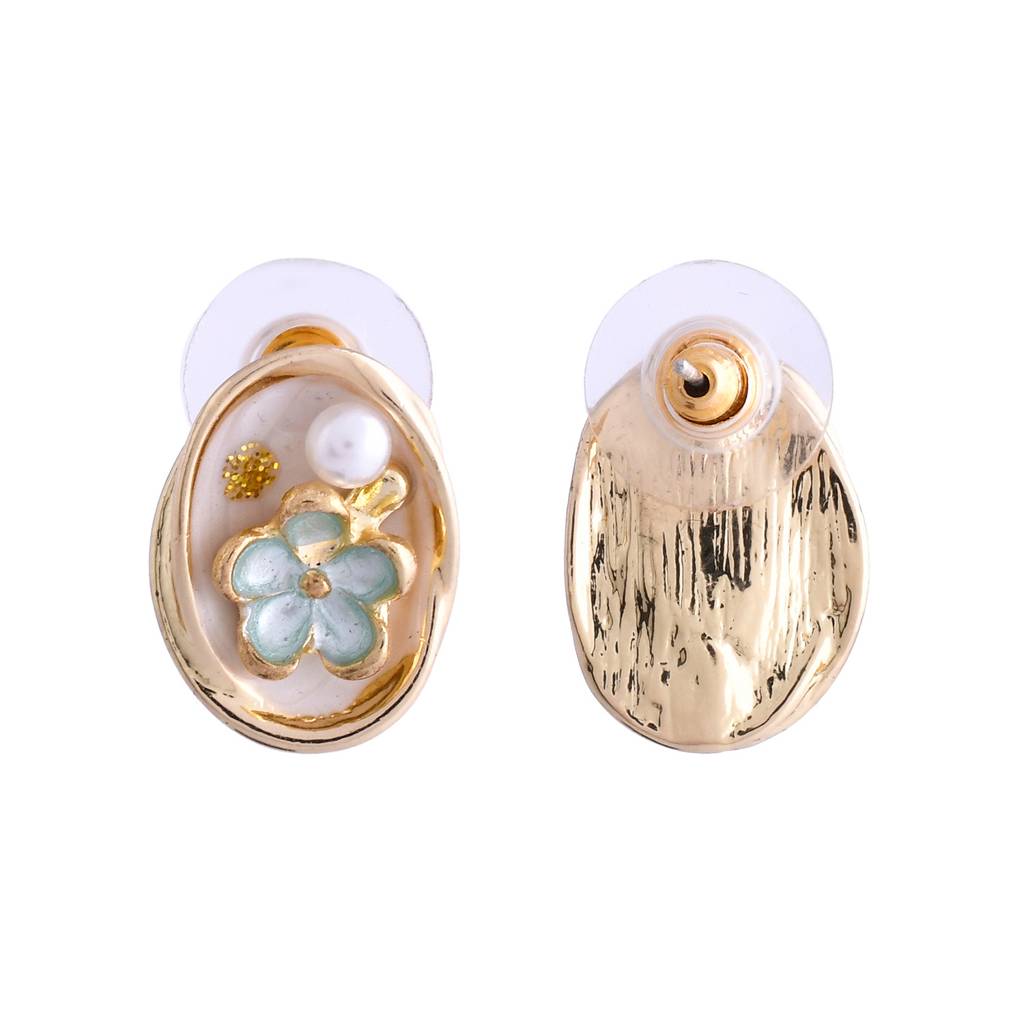 Blossom Daylight Golden Stud Earrings : 8905124551891