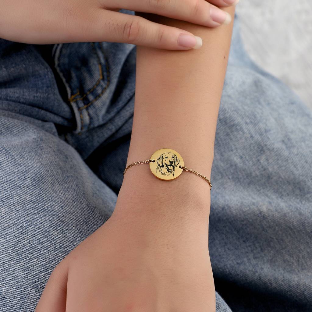 Minimal Round  Personalised Golden Bracelet : BS14209-G
