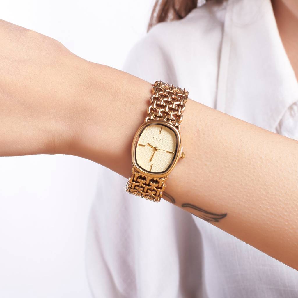 Oval Textured Dial Mesh Bracelet Watch For Women : WT-S-0031-G-G
