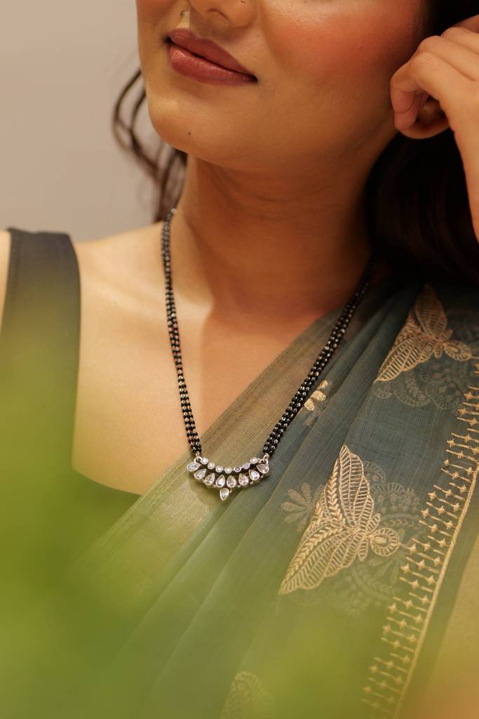Aadhya Jadau Fine Mangalsutra : KN102