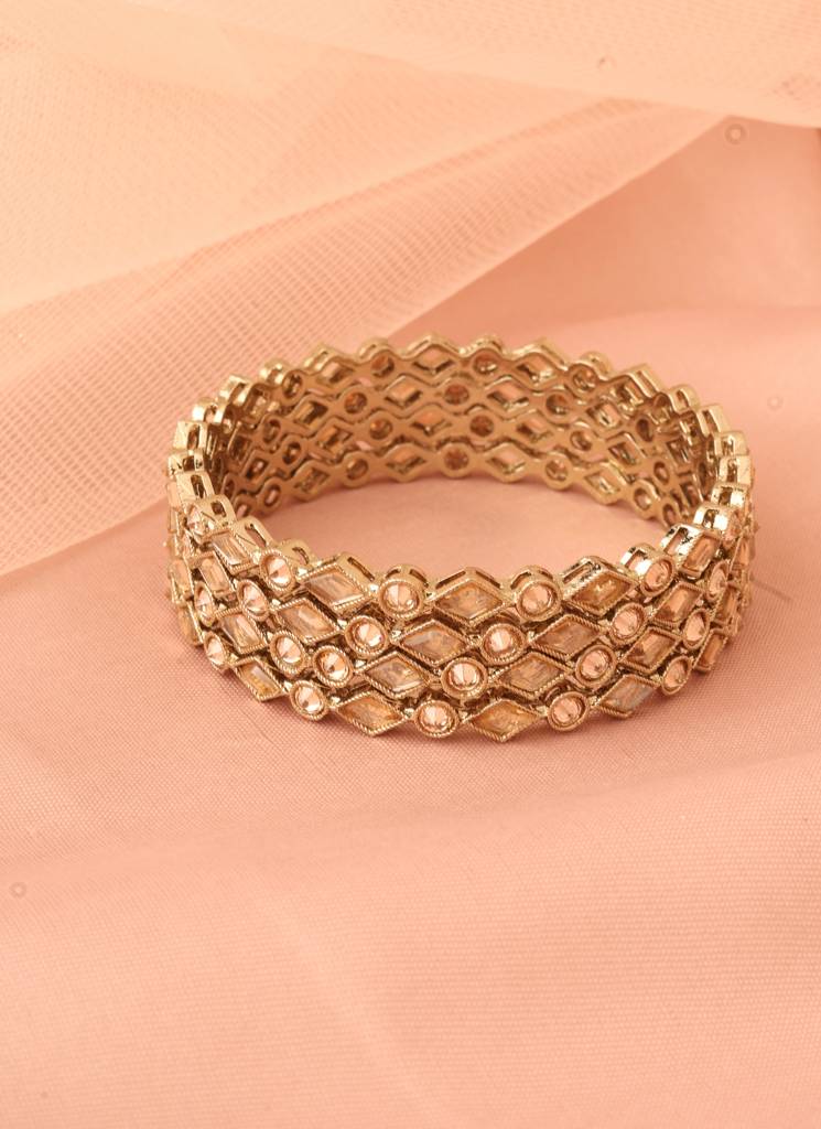 Pretty Rectangle And Round Shape Brown Kundan Stone Antique Gold Plated Set Of 4 Bangle Set For Women And : 6BG331_BROWN_MD_22