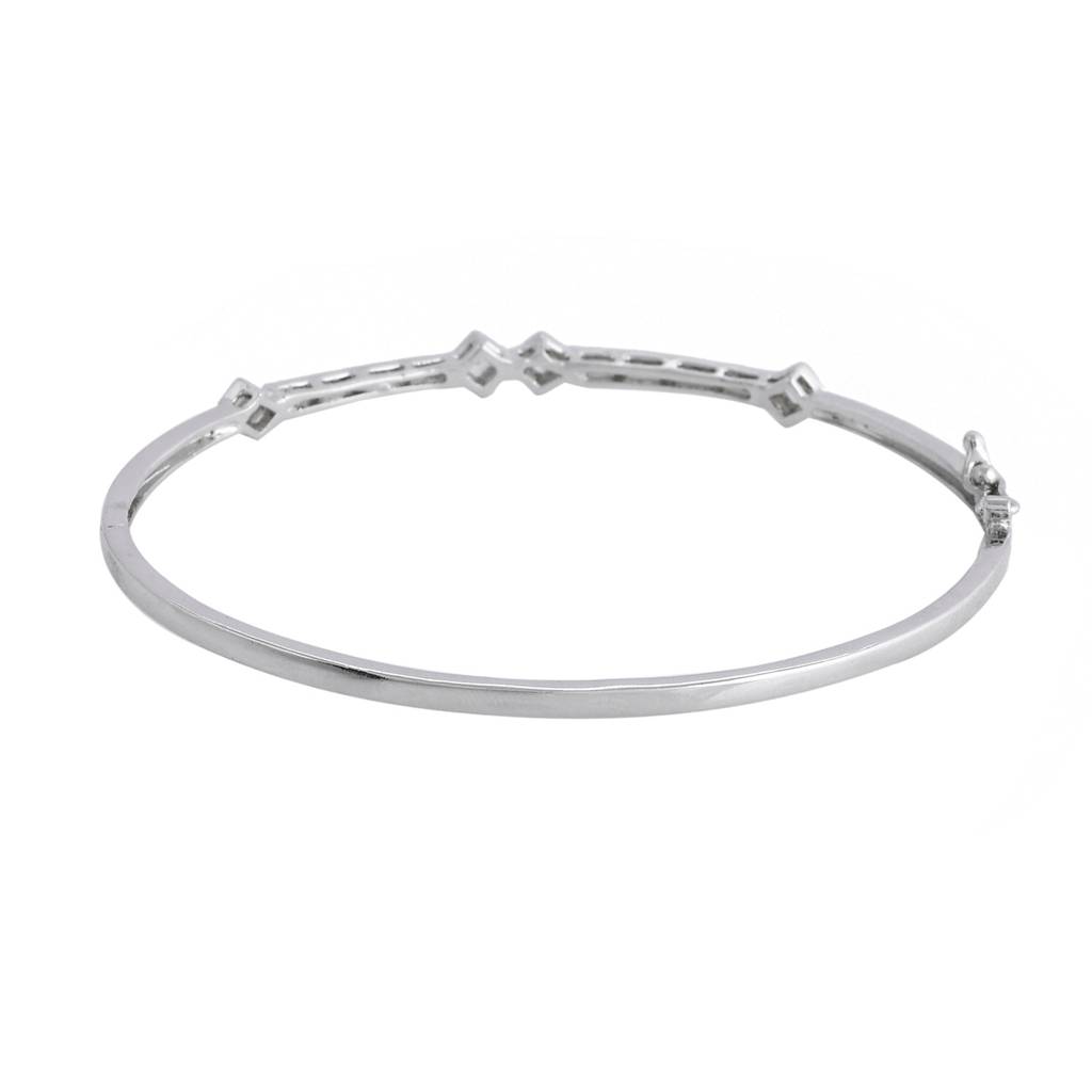 Sparkling Elegance Silver Reverie American Diamond Bracelet : 8905124552874