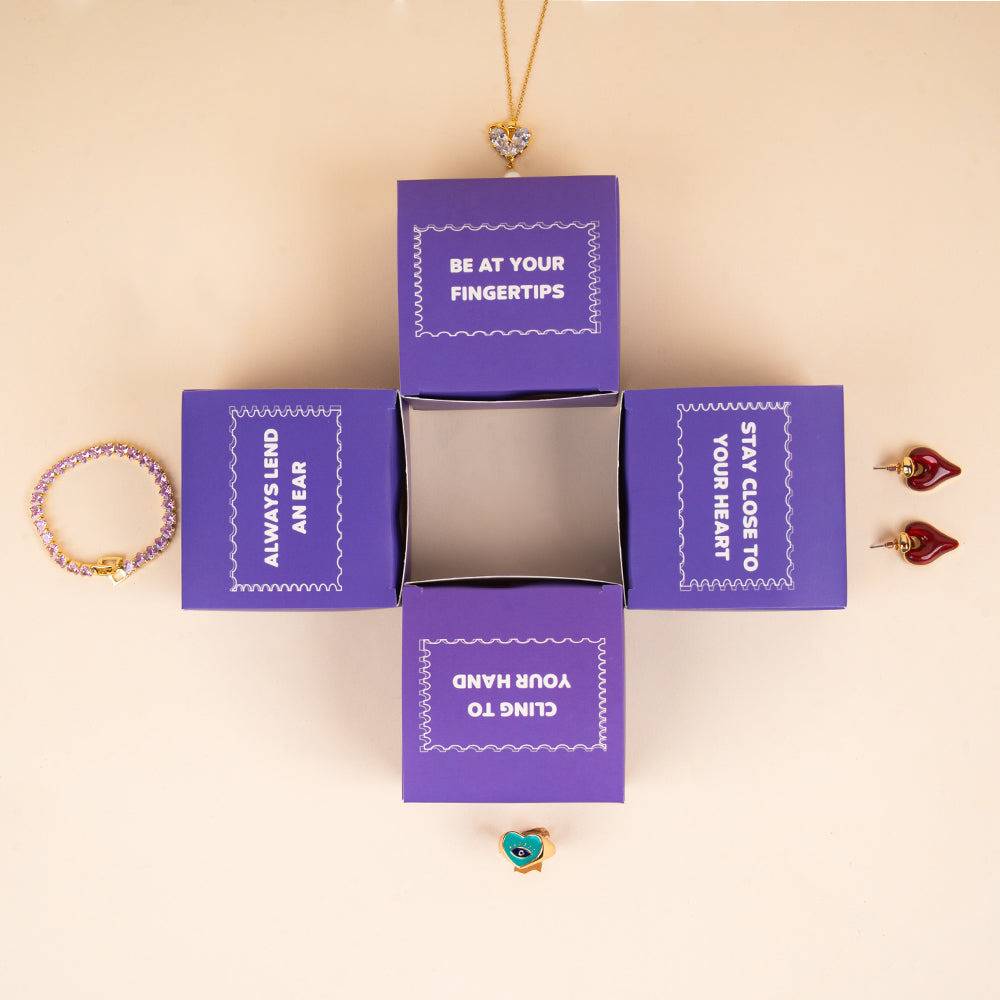Heart Beat Giftbox For Her : HEARTBEATGIFTBOX-5