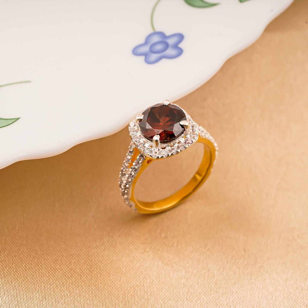Silver Red Garnet Halo Ring : ZLR-1222-10