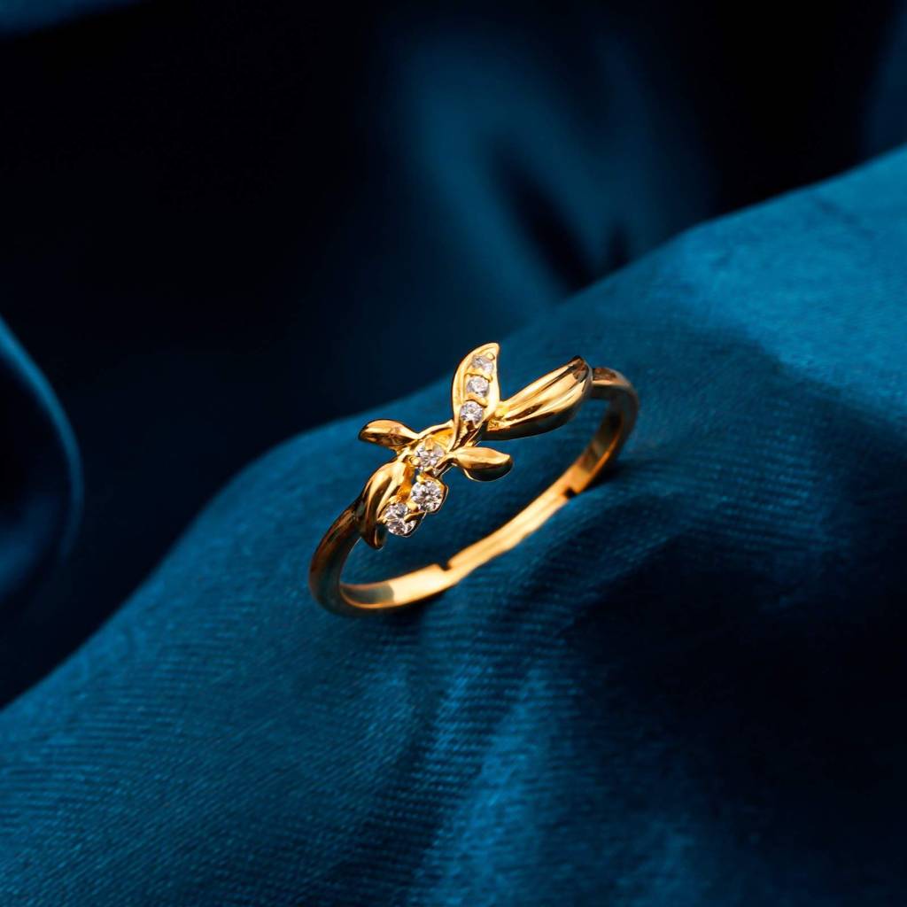 Silver Butterfly Motif Ring : ZLR-1116