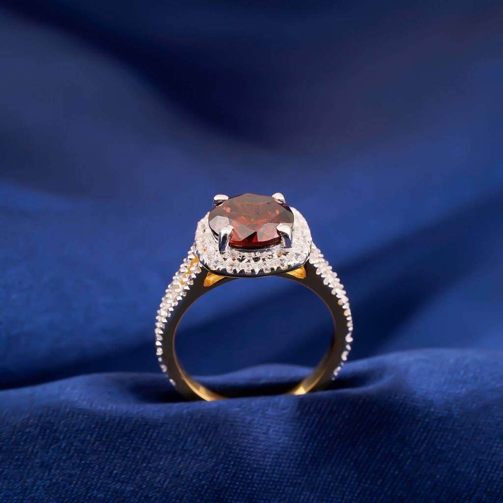 Silver Red Garnet Halo Ring : ZLR-1222-10