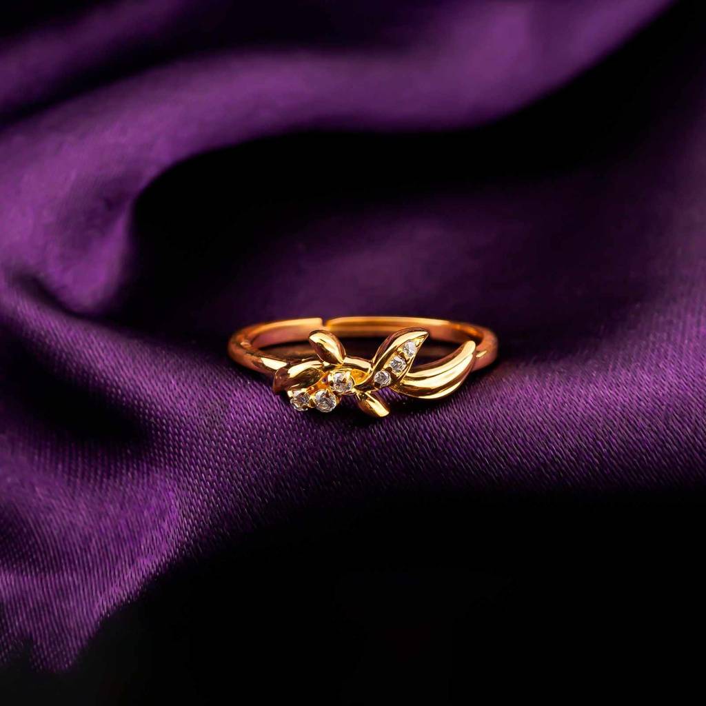 Silver Butterfly Motif Ring : ZLR-1116