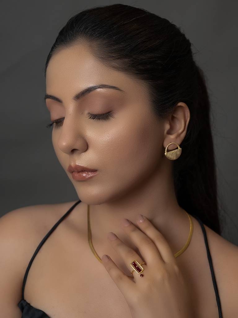 Garnet Rectangular Drop Ring : BG177b