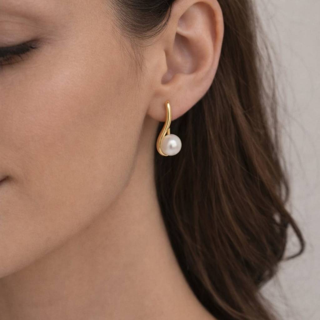 18K Gold Plated Pearl Teardrop Earrings : RJFSER165