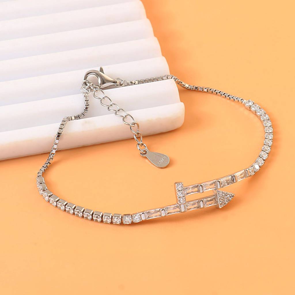 Silver Arrow Bracelet With Cz Stones – Elegant Adjustable Chain Bracelet For Women : ZIRAK-Bracelet-092