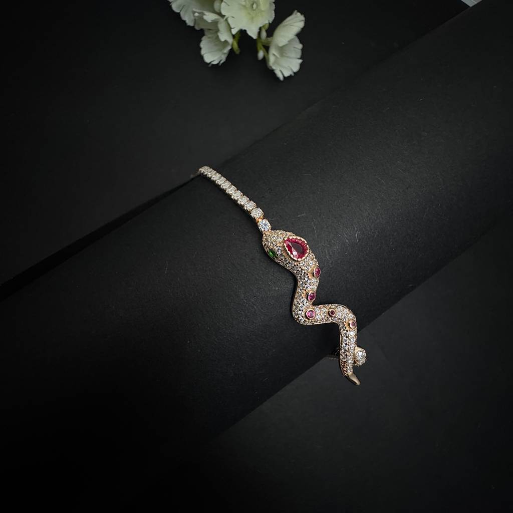 925 Sterling Silver Serpent Head Bracelet With Zircon Stone : 79