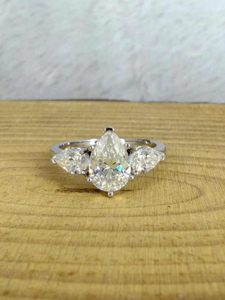 Lunar Muse 1.4Ct Moissanite Engagement Ring : GJRG0018RG925277