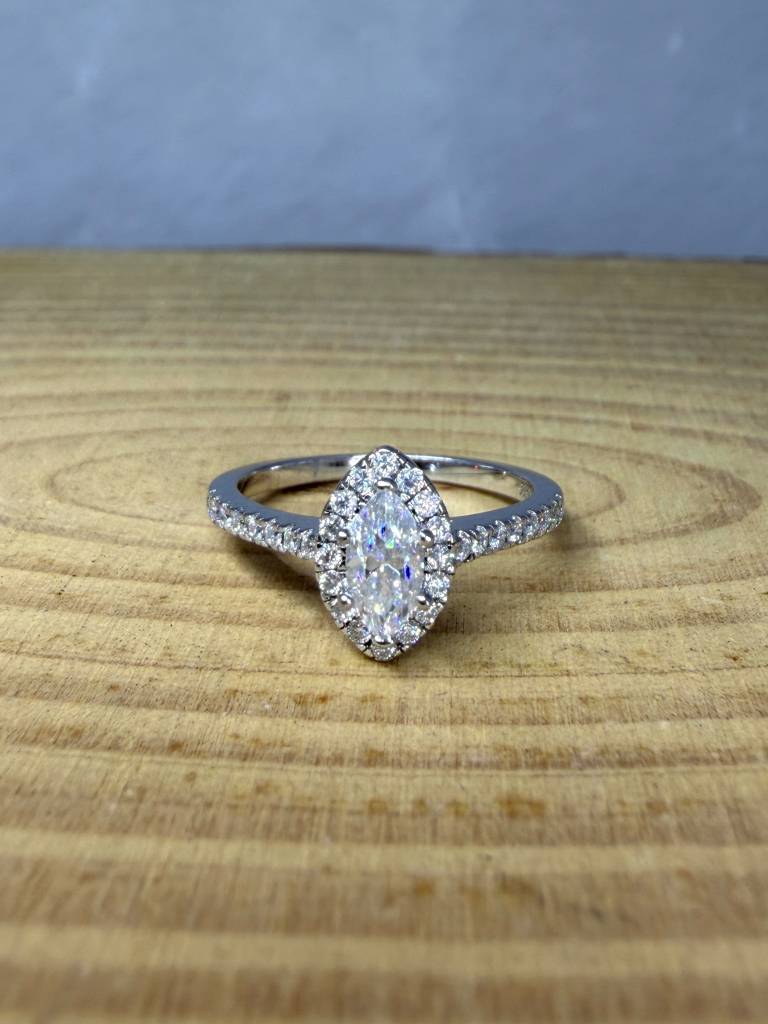 Lunar Rise 0.8Ct Moissanite Engagement Ring : GJRG0020RG925293