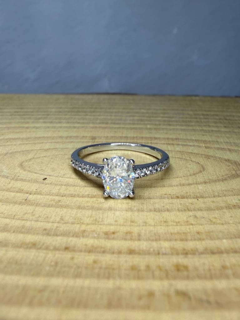 Cinder Dawn 2.5Ct Moissanite Engagement Ring : GJRG0008RG92577