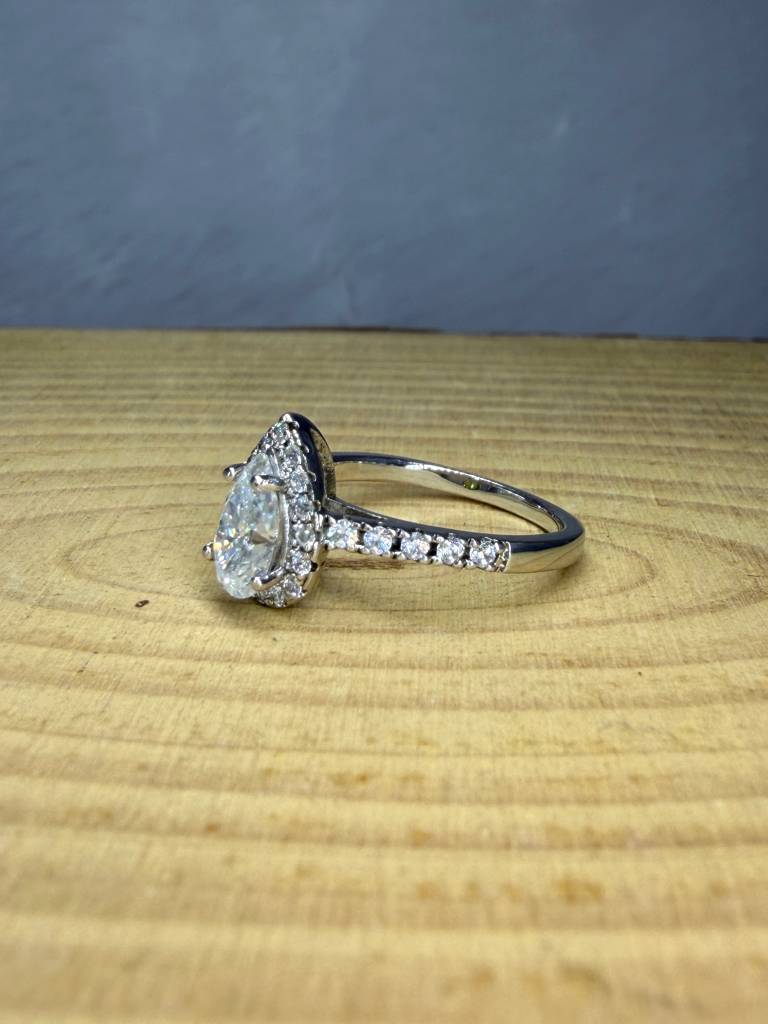 Nova Arc 1.6Ct Moissanite Engagement Ring : GJRG0017RG925134