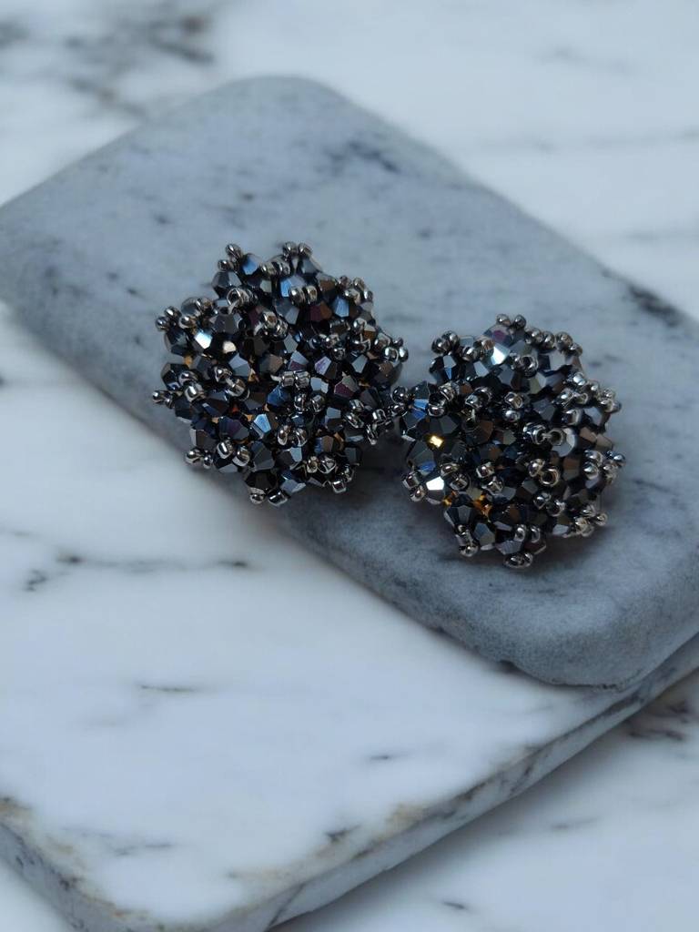 Premium Everyday Studs Made In 3 Days : CRY-NVB-STBS-ONE-196