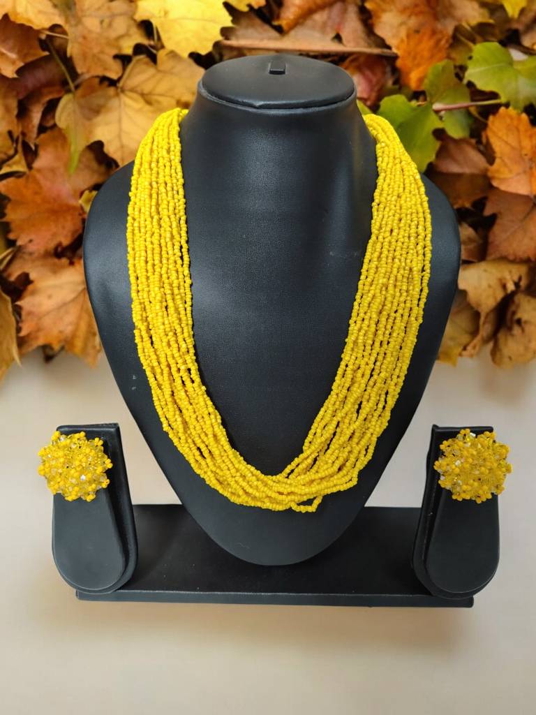 Everyday-To-Occasion Multilayer Beaded Necklace With Matching Earrings : BDE-YLW-20LS-NWE-002