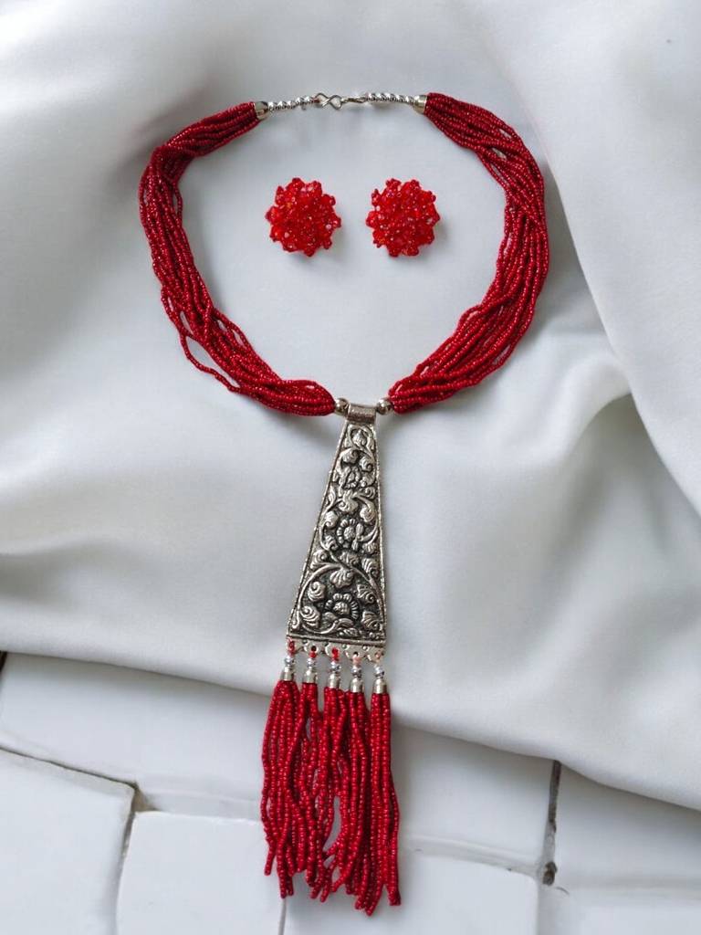 Day-To-Dinner Tie Shaped Oxidized Black Metal Multi-Layered Long Necklace Set : BDE-RED-TYLG-NWE-219