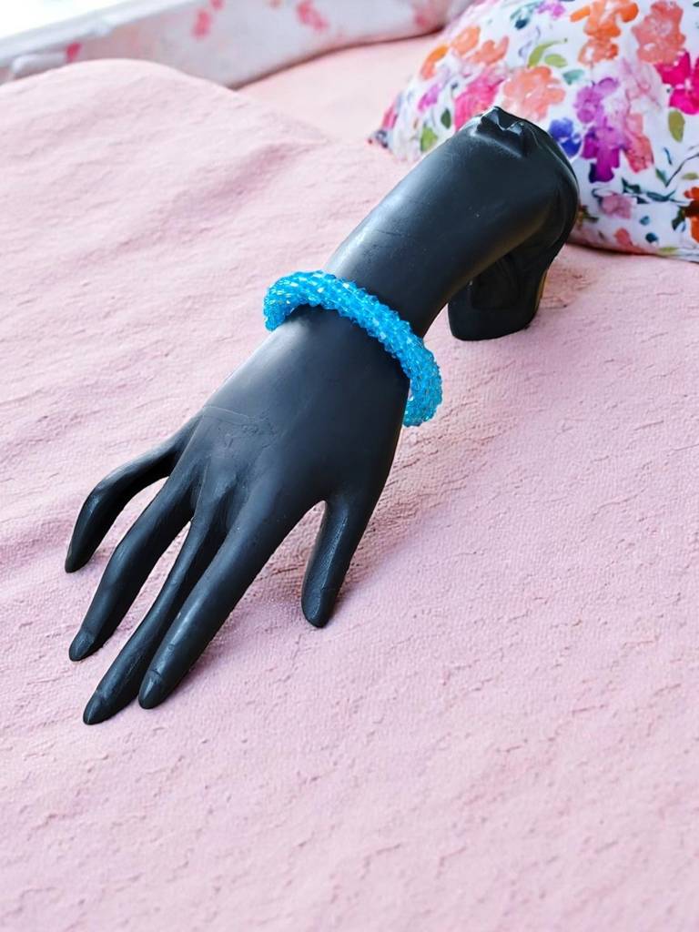 Unisex Crystal Bloom – Adjustable Crystal Bead Bracelets : CRY-SKY-BLT-ONB-107